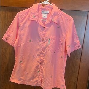 Columbia Women's Coral Button-Up Shirt with tropical Embroidery Size M